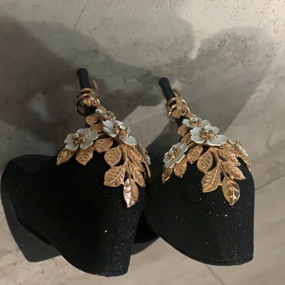 Beautiful black and gold sparkly heels - Picture 2 of 3